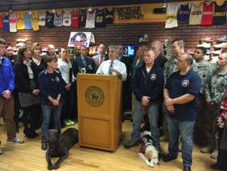 County Executive Bellone Opens Registration to the Public at the Sayville Running Company along side veterans and members of the running community. Photo Credit: Suffolk County.